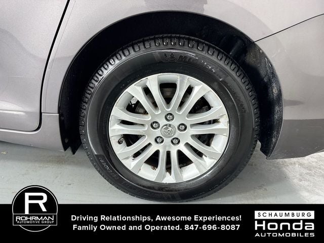 2012 Toyota Sienna XLE 8 Passenger