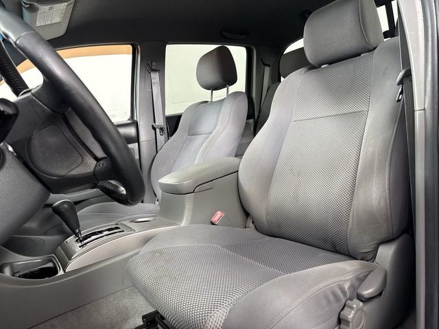 2006 Toyota Tacoma Base V6