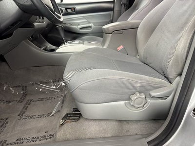 2006 Toyota Tacoma Base V6