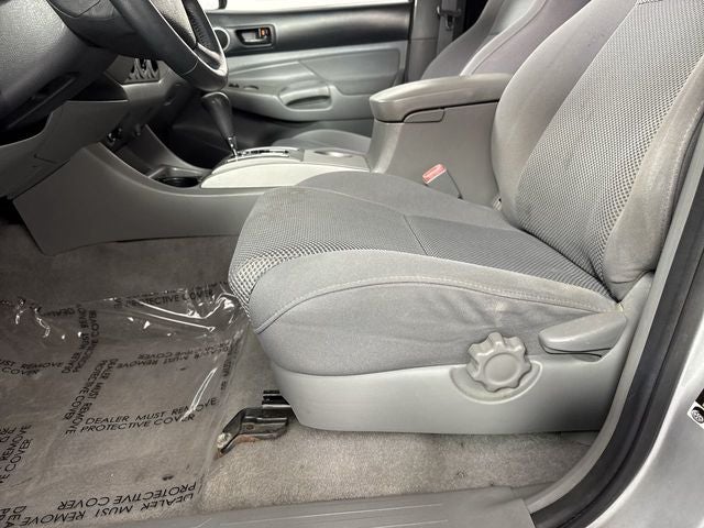 2006 Toyota Tacoma Base V6