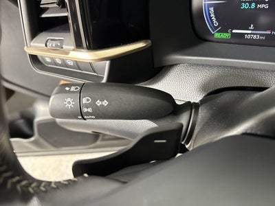 2025 Toyota Crown Signia Limited