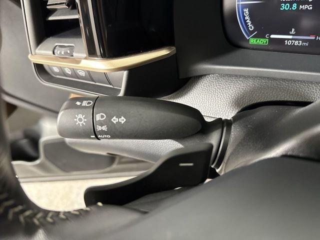 2025 Toyota Crown Signia Limited