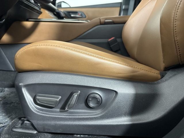 2025 Toyota Crown Signia Limited