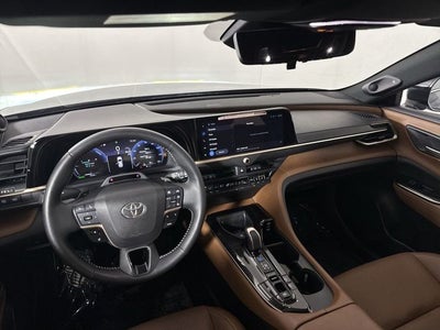 2025 Toyota Crown Signia Limited