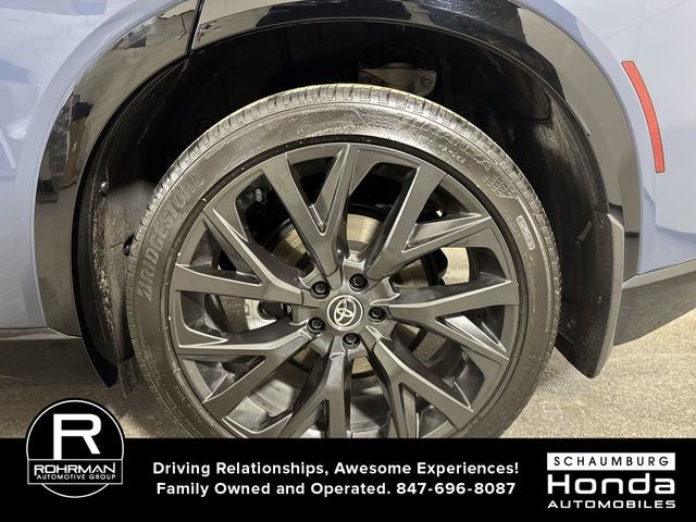 2025 Toyota Crown Signia Limited