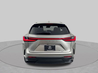 2022 Lexus NX 450h+ Luxury