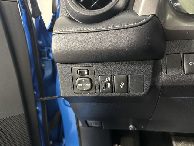 2017 Toyota RAV4 Hybrid XLE