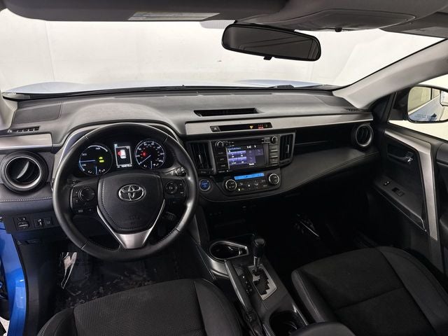 2017 Toyota RAV4 Hybrid XLE
