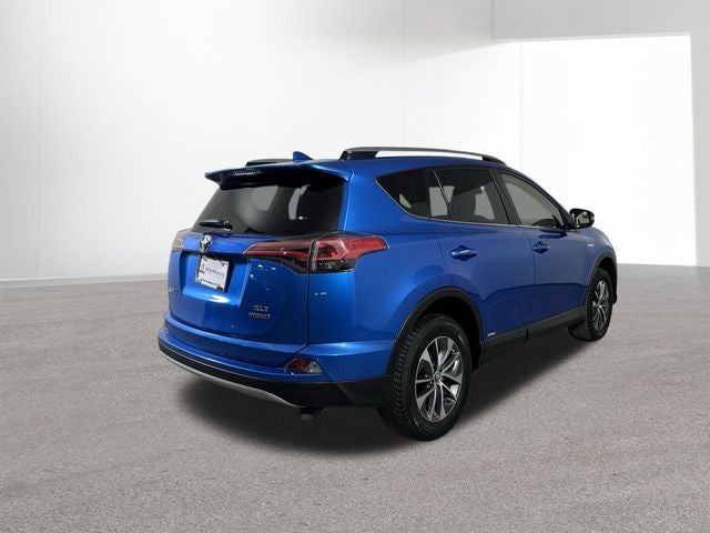 2017 Toyota RAV4 Hybrid XLE