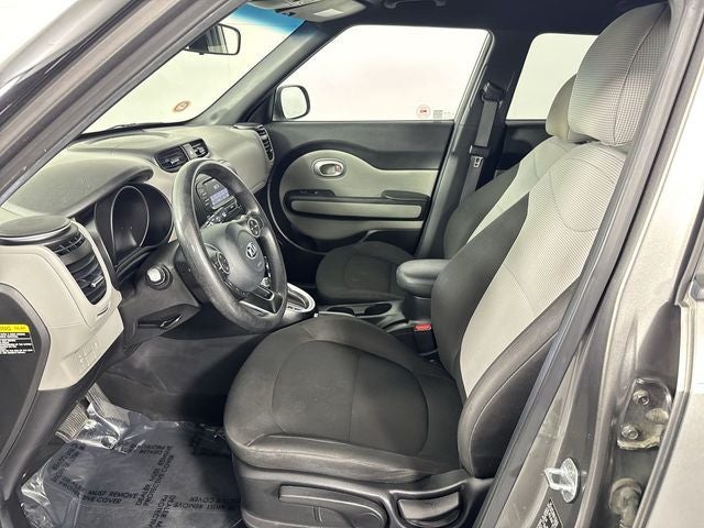 2017 Kia Soul Base
