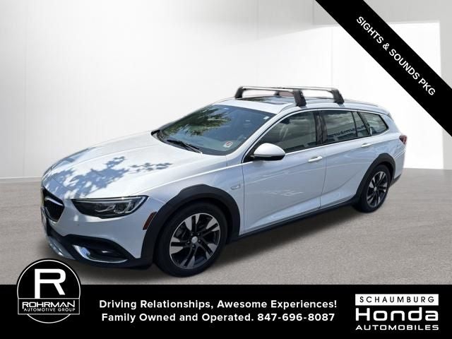 2019 Buick Regal TourX Essence