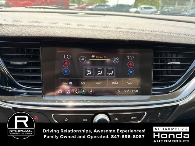 2019 Buick Regal TourX Essence