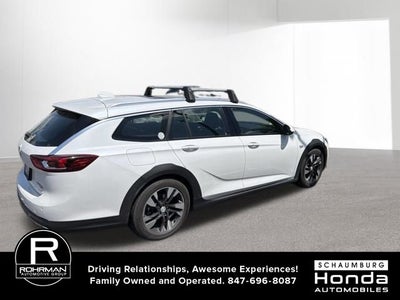 2019 Buick Regal TourX Essence